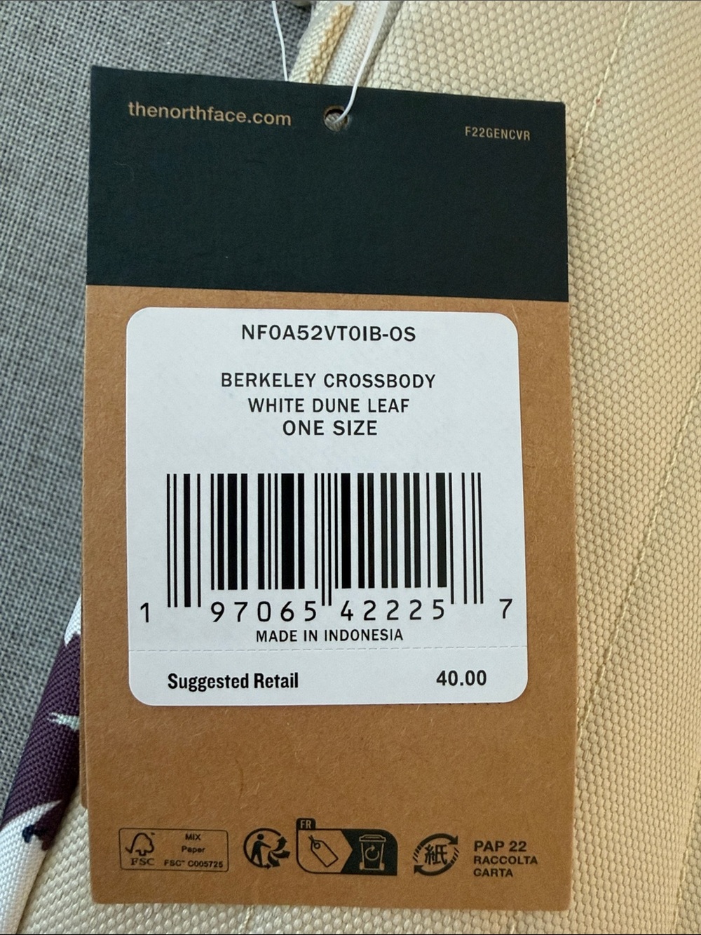 NWT The North Face Berkeley Crossbody White Dune Leaf - Picture 8 of 9